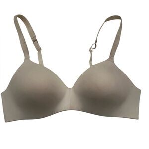 NWOT Hanes bra white